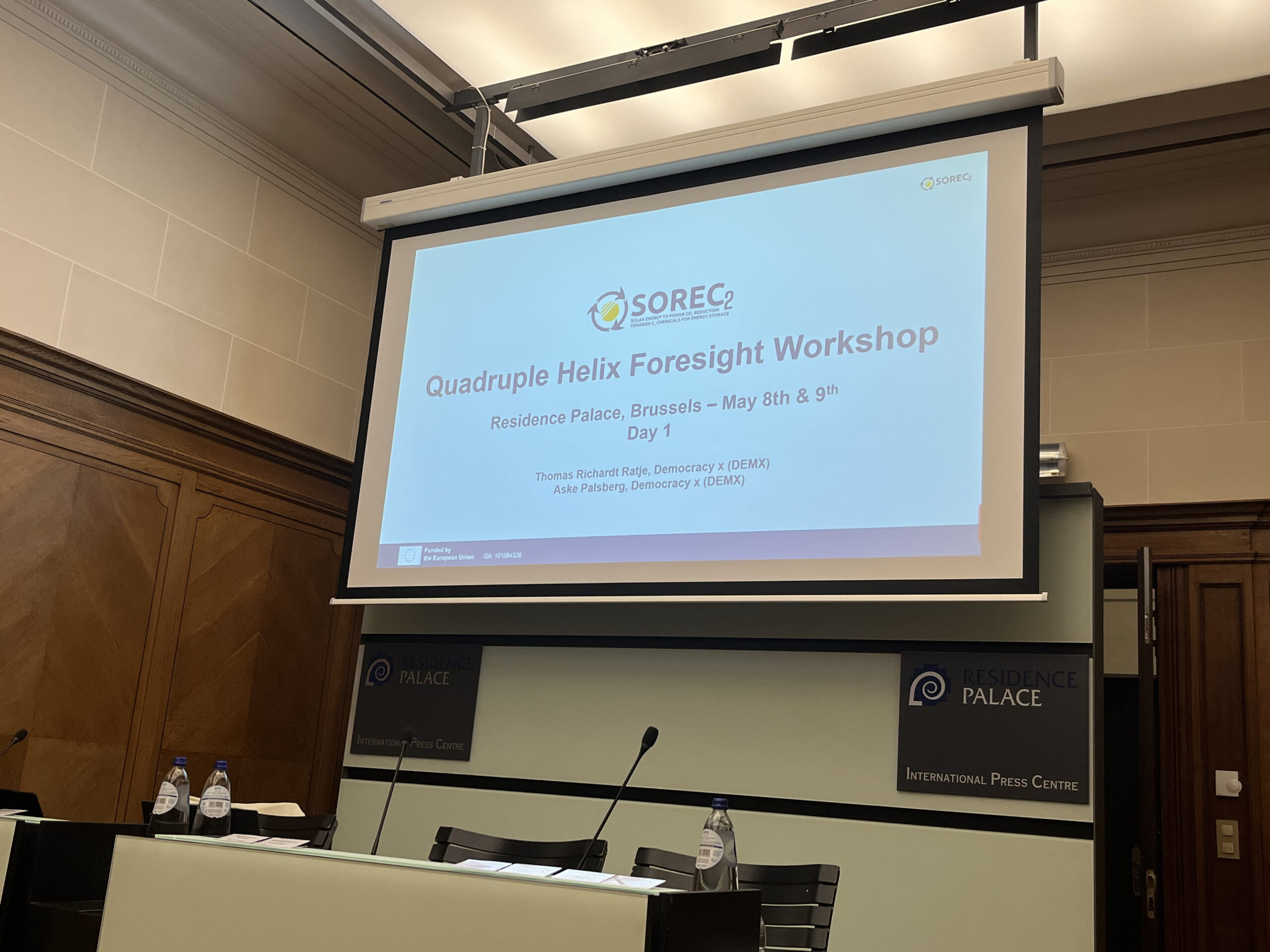 Brussels Workshop Gathers Experts to Shape the Future of Photo-Electrochemical Cells